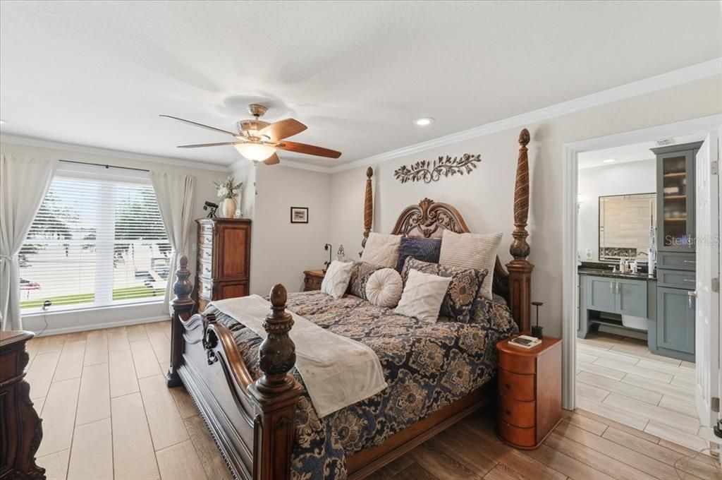 For Sale: $785,000 (3 beds, 3 baths, 2578 Square Feet)
