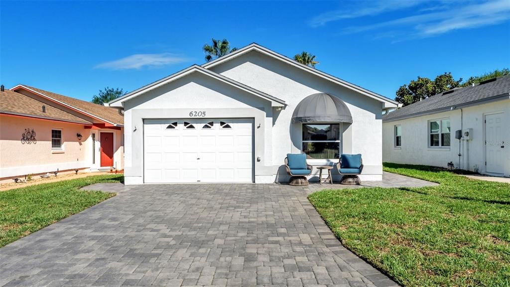 Activo con contrato: $319,900 (2 camas, 2 baños, 1484 Pies cuadrados)