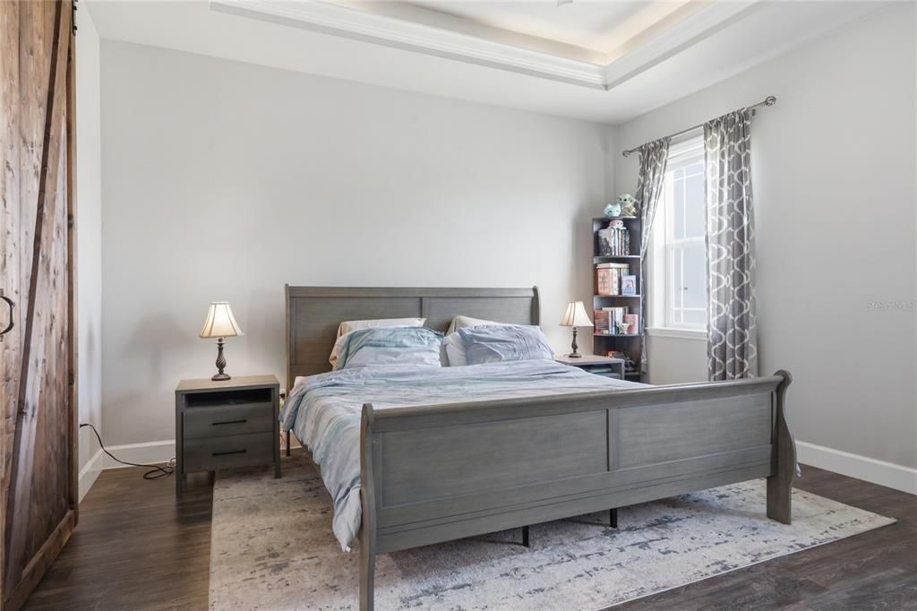 Active With Contract: $379,900 (3 beds, 2 baths, 1726 Square Feet)