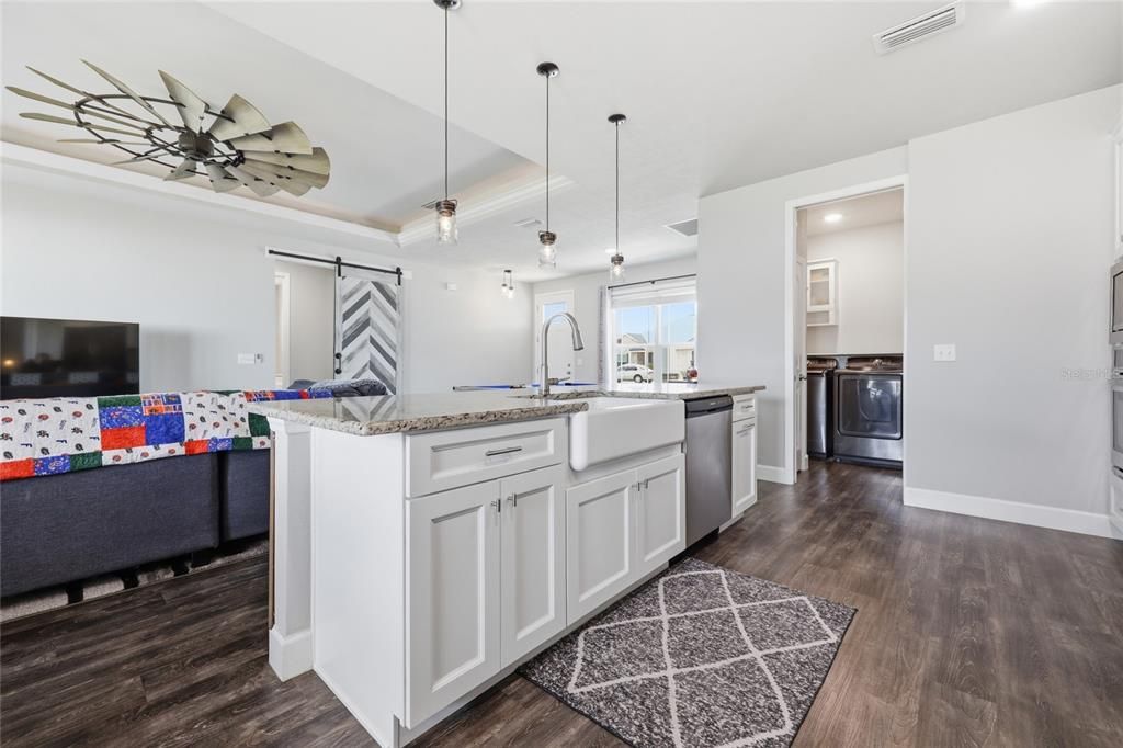 Active With Contract: $379,900 (3 beds, 2 baths, 1726 Square Feet)