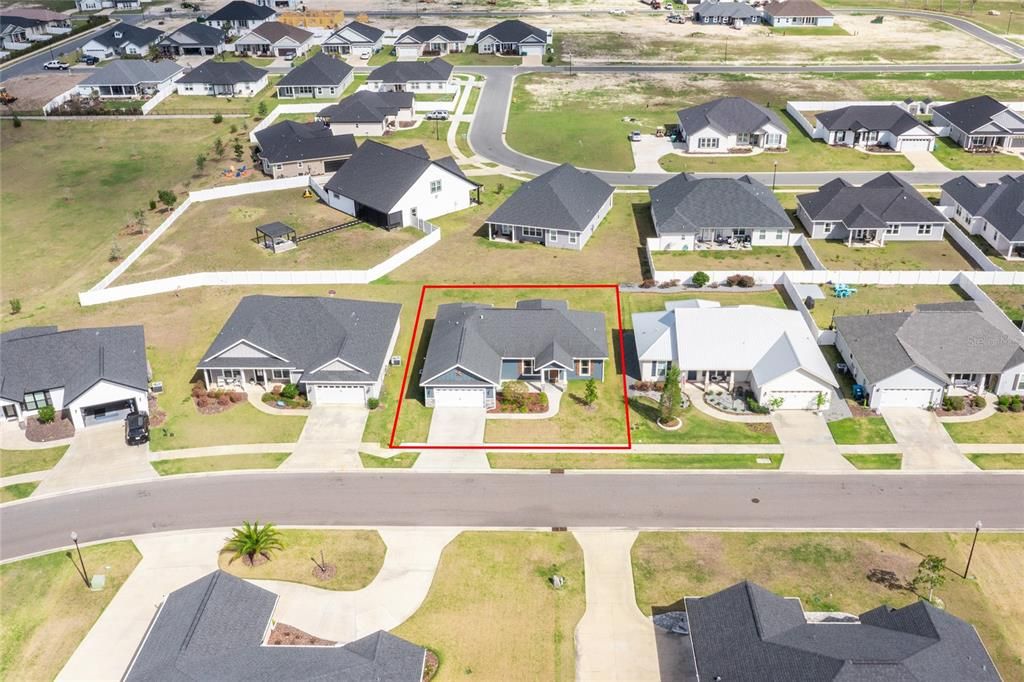 Active With Contract: $379,900 (3 beds, 2 baths, 1726 Square Feet)