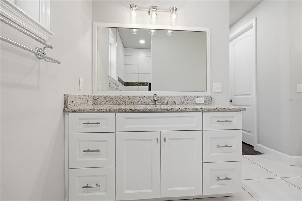 Active With Contract: $379,900 (3 beds, 2 baths, 1726 Square Feet)