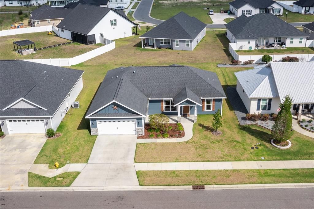 Active With Contract: $379,900 (3 beds, 2 baths, 1726 Square Feet)