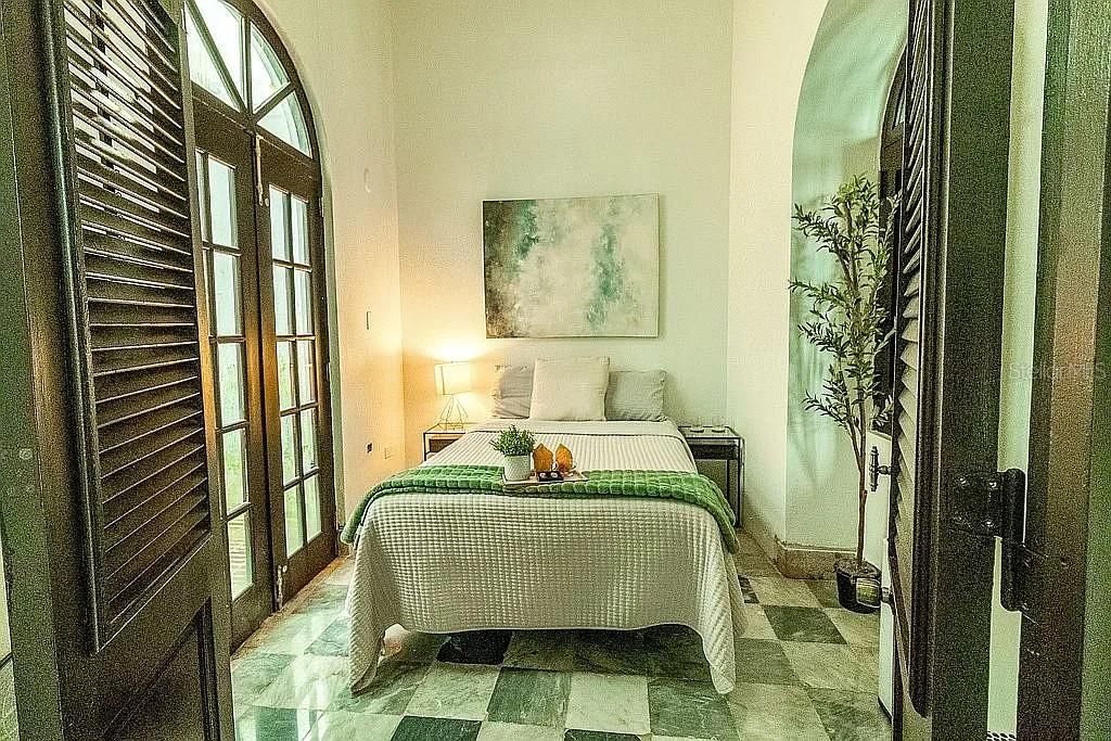 For Sale: $5,000,000 (12 beds, 0 baths, 0 Square Feet)