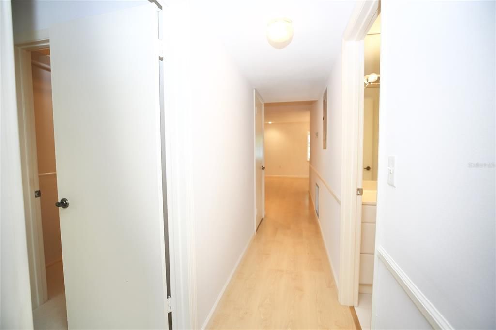 Active With Contract: $199,000 (2 beds, 2 baths, 1075 Square Feet)