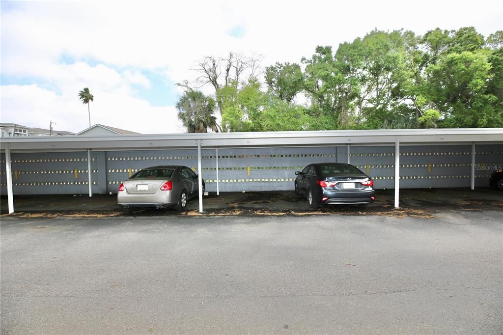 Active With Contract: $199,000 (2 beds, 2 baths, 1075 Square Feet)