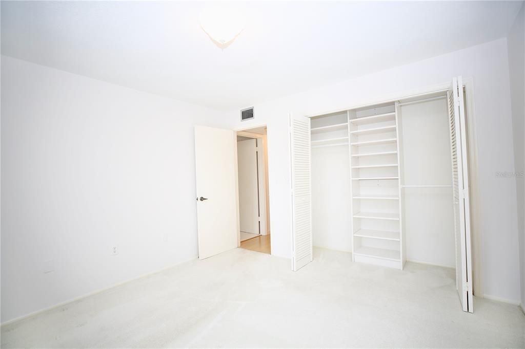 Active With Contract: $199,000 (2 beds, 2 baths, 1075 Square Feet)