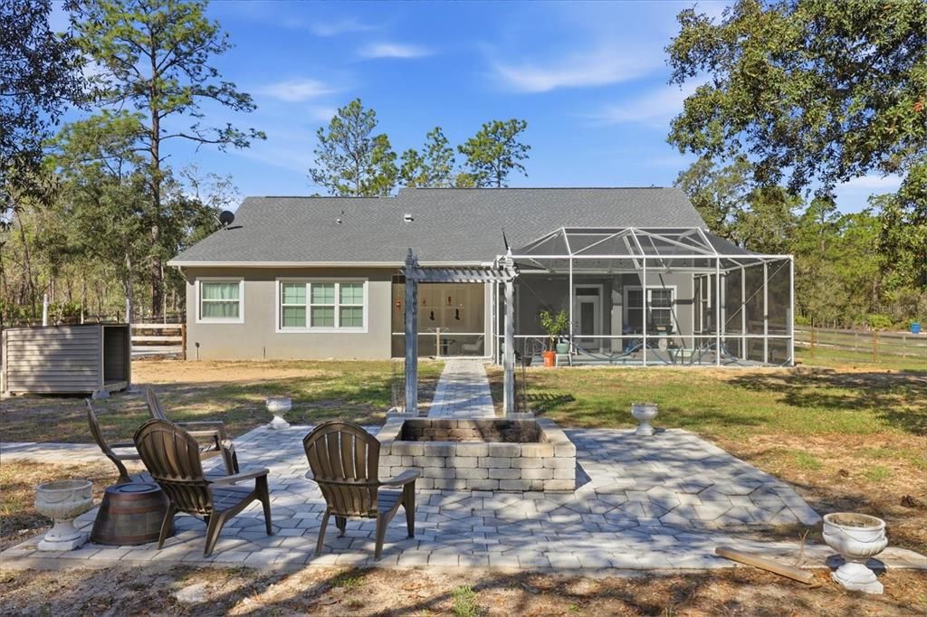 Active With Contract: $494,900 (3 beds, 2 baths, 1650 Square Feet)