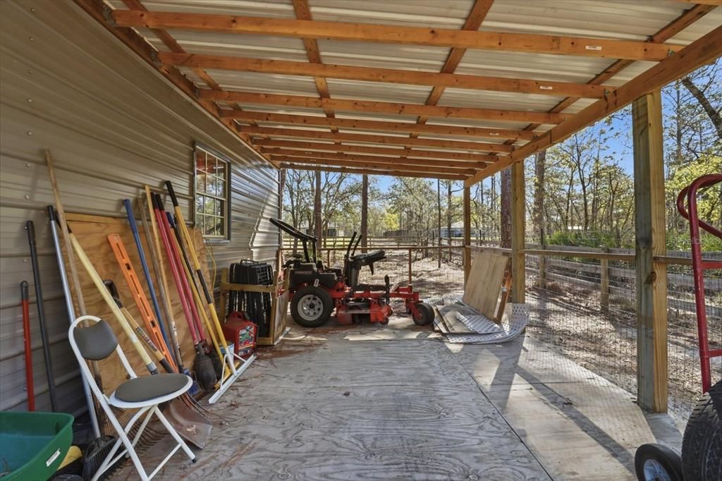 Active With Contract: $494,900 (3 beds, 2 baths, 1650 Square Feet)