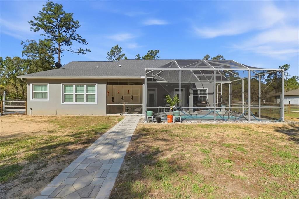 Active With Contract: $494,900 (3 beds, 2 baths, 1650 Square Feet)