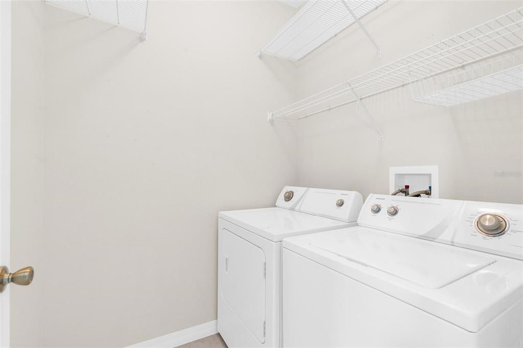 Active With Contract: $304,500 (2 beds, 2 baths, 1273 Square Feet)