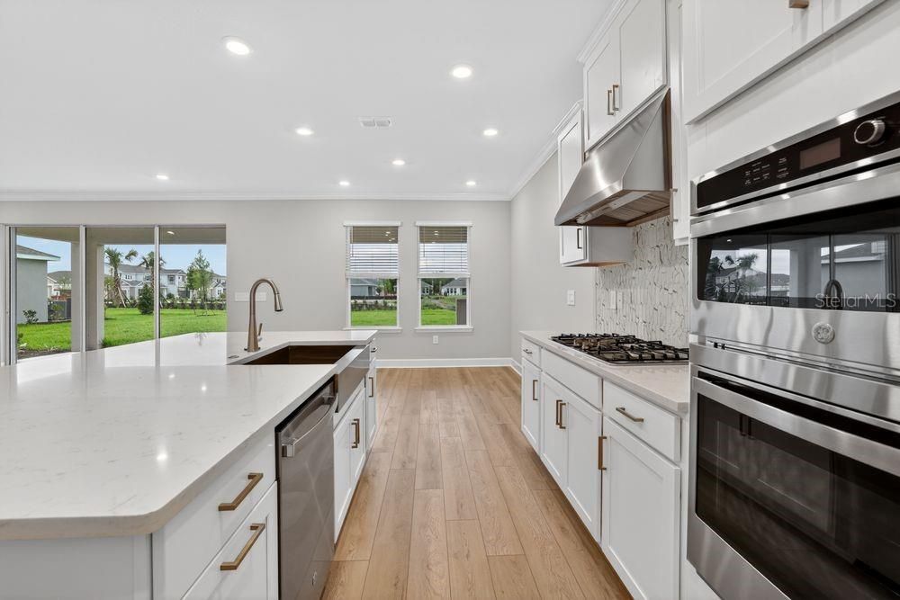 For Sale: $604,999 (5 beds, 4 baths, 3191 Square Feet)