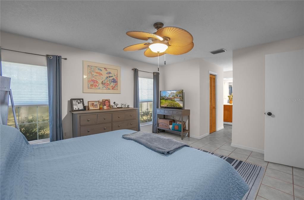 На продажу: $365,000 (3 спален, 2 ванн, 1770 Квадратных фут)