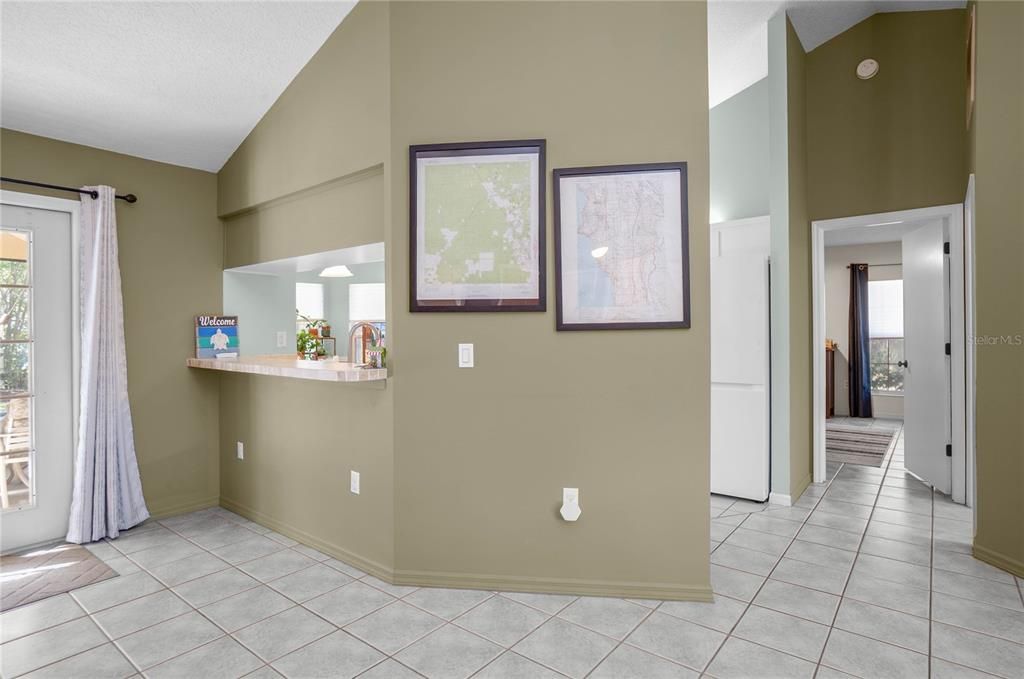 На продажу: $365,000 (3 спален, 2 ванн, 1770 Квадратных фут)