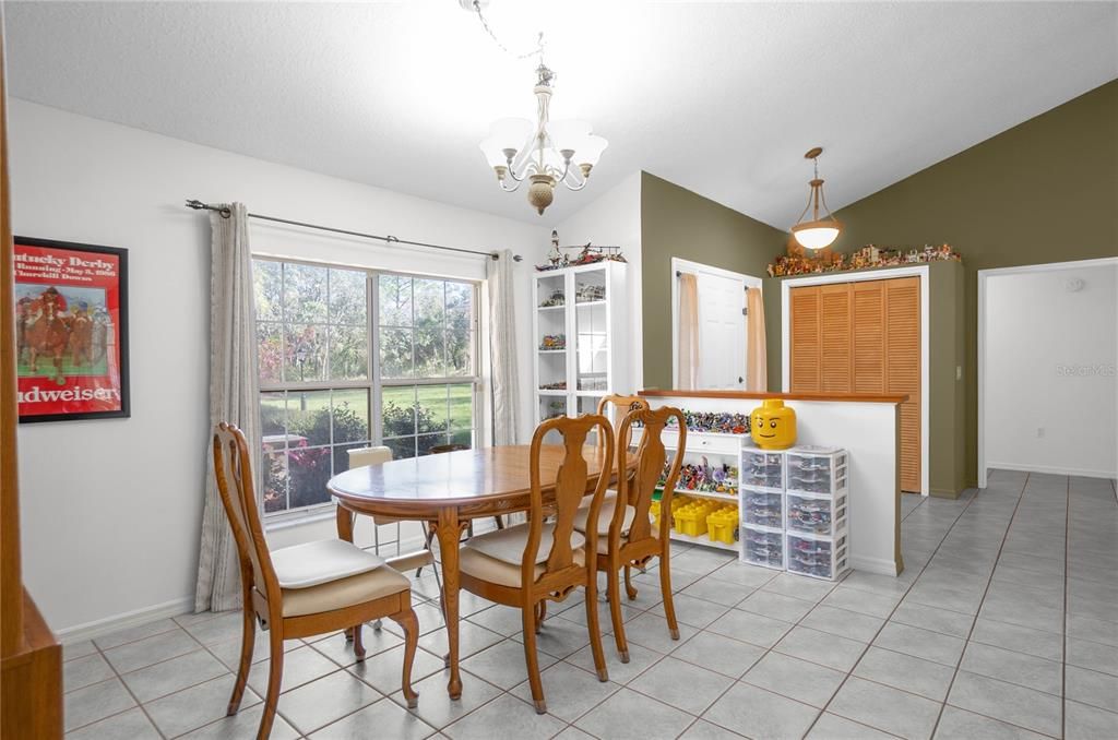 На продажу: $365,000 (3 спален, 2 ванн, 1770 Квадратных фут)