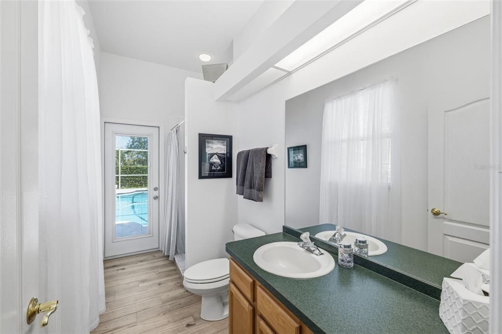 En Venta: $675,000 (4 camas, 3 baños, 3134 Pies cuadrados)