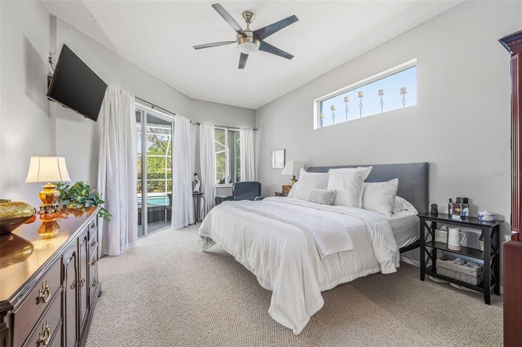 En Venta: $675,000 (4 camas, 3 baños, 3134 Pies cuadrados)