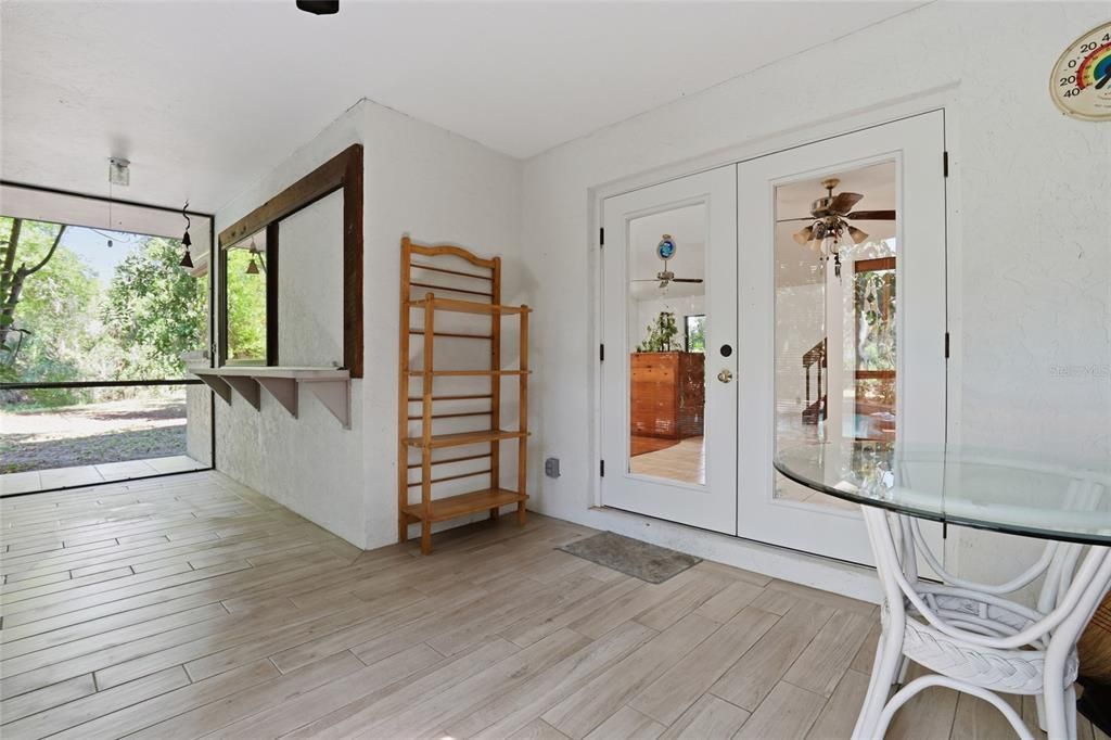 For Sale: $1,570,000 (4 beds, 2 baths, 2126 Square Feet)