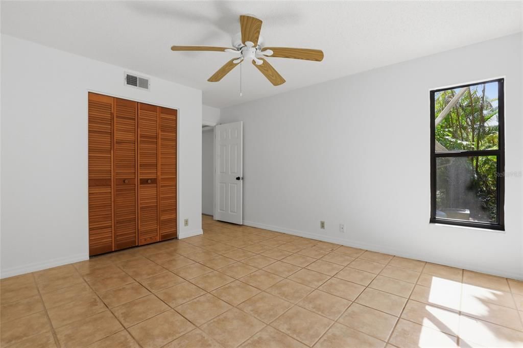 For Sale: $1,570,000 (4 beds, 2 baths, 2126 Square Feet)