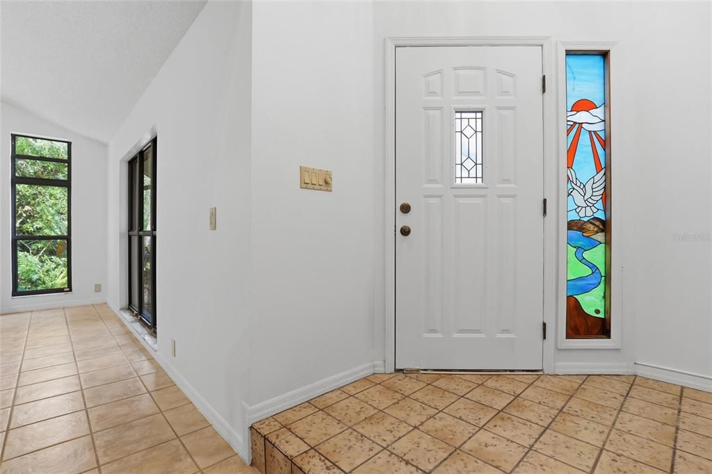 For Sale: $1,570,000 (4 beds, 2 baths, 2126 Square Feet)