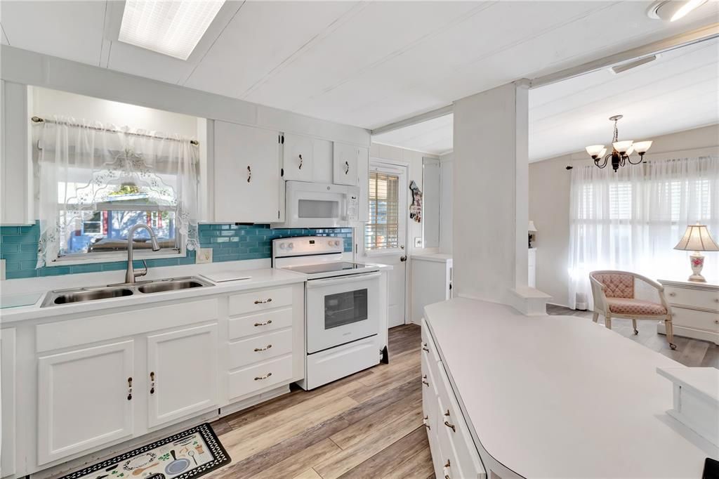 Activo con contrato: $139,900 (2 camas, 2 baños, 1204 Pies cuadrados)