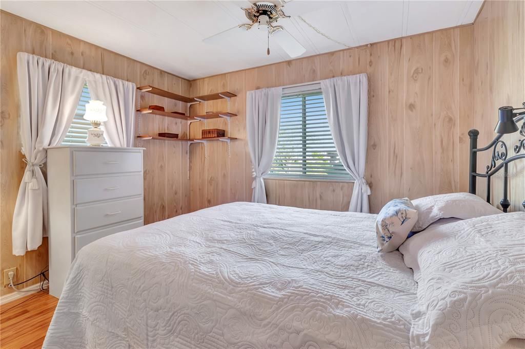 Activo con contrato: $139,900 (2 camas, 2 baños, 1204 Pies cuadrados)