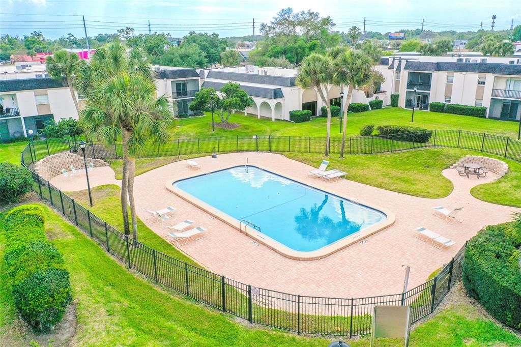 На продажу: $170,000 (2 спален, 1 ванн, 1068 Квадратных фут)