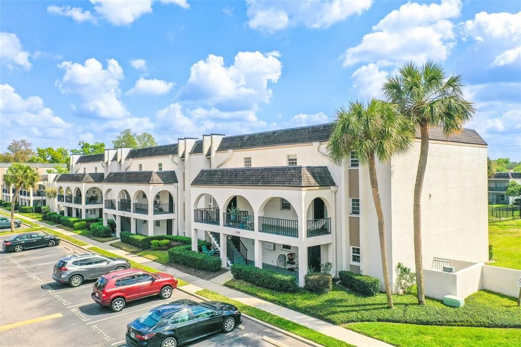 На продажу: $170,000 (2 спален, 1 ванн, 1068 Квадратных фут)