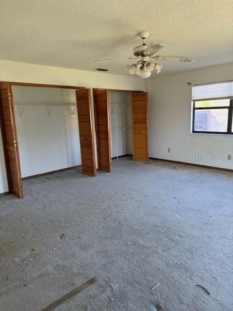 En Venta: $226,000 (3 camas, 2 baños, 1950 Pies cuadrados)
