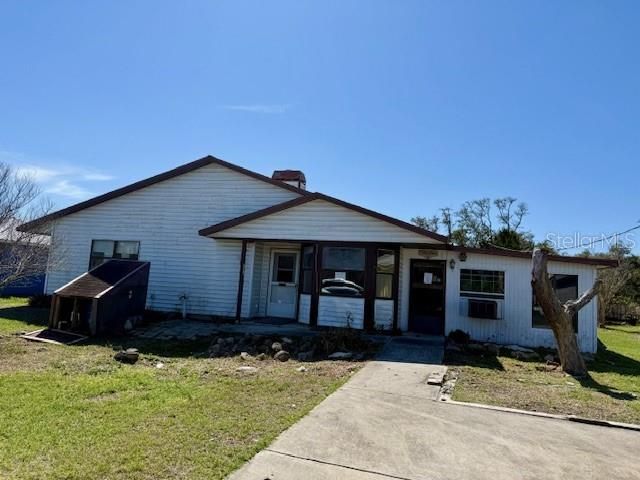 En Venta: $226,000 (3 camas, 2 baños, 1950 Pies cuadrados)