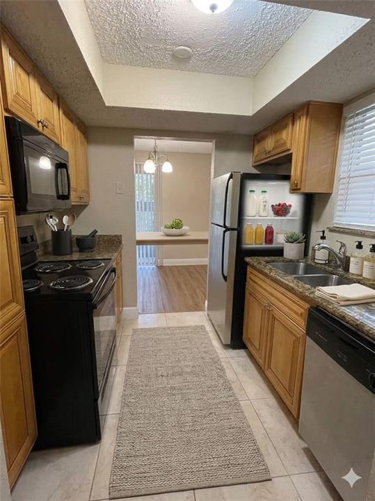 Active With Contract: $98,000 (2 beds, 2 baths, 976 Square Feet)