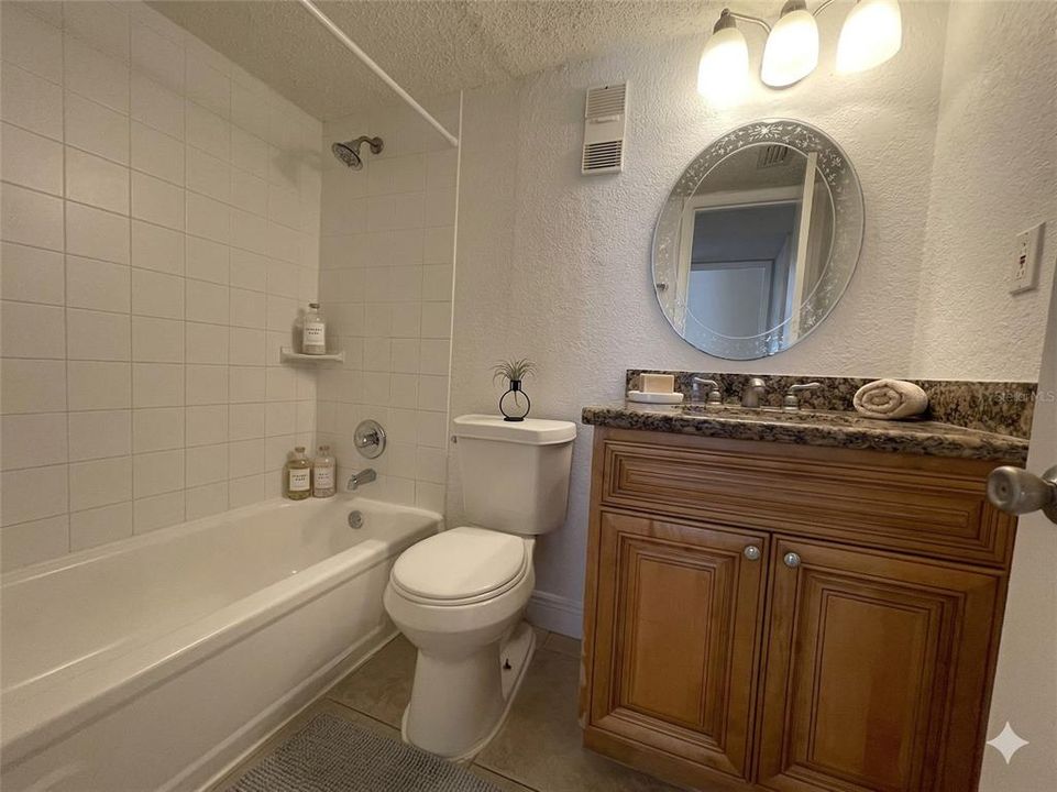 Active With Contract: $98,000 (2 beds, 2 baths, 976 Square Feet)