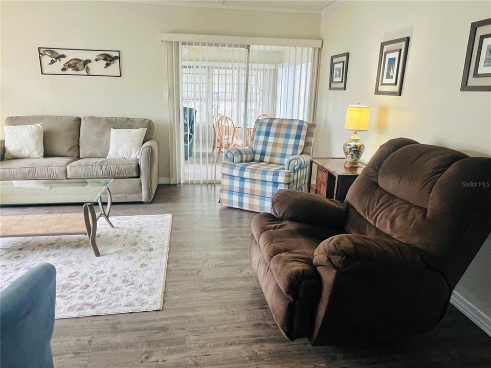En Venta: $164,900 (2 camas, 2 baños, 984 Pies cuadrados)