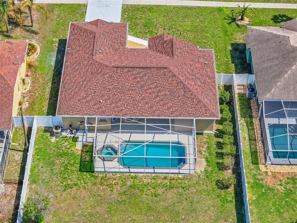 Activo con contrato: $385,000 (3 camas, 2 baños, 1681 Pies cuadrados)