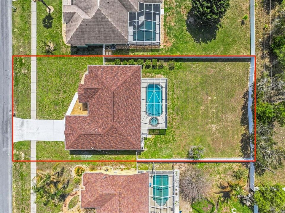 Activo con contrato: $385,000 (3 camas, 2 baños, 1681 Pies cuadrados)
