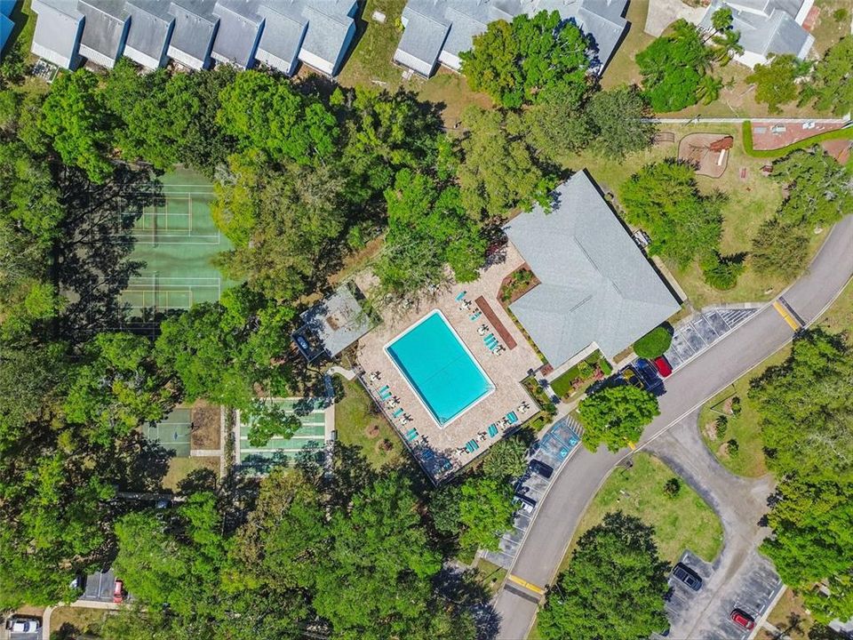 待售: $210,000 (2 贝兹, 2 浴室, 906 平方英尺)