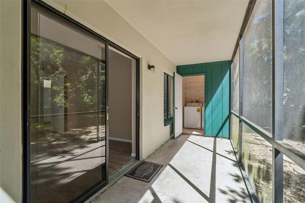 待售: $210,000 (2 贝兹, 2 浴室, 906 平方英尺)