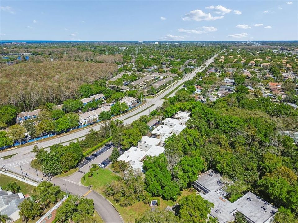 待售: $210,000 (2 贝兹, 2 浴室, 906 平方英尺)