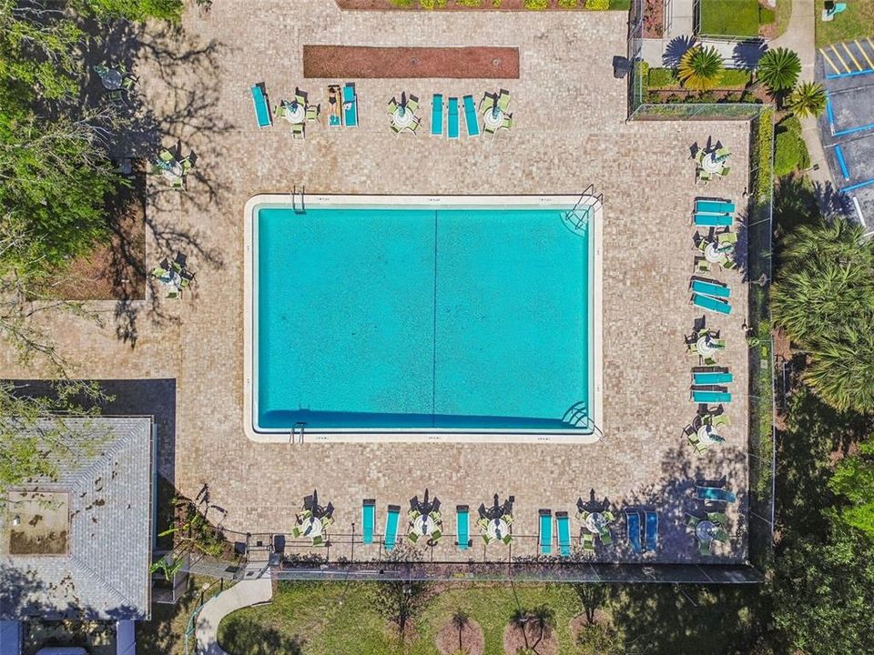 待售: $210,000 (2 贝兹, 2 浴室, 906 平方英尺)