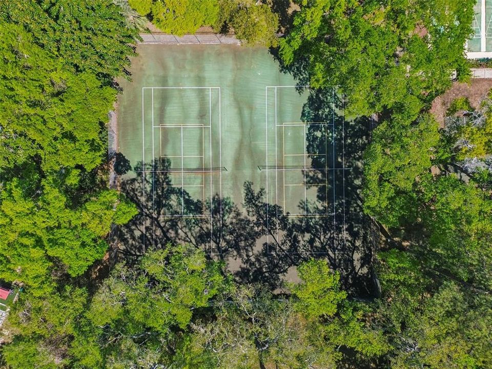 待售: $210,000 (2 贝兹, 2 浴室, 906 平方英尺)