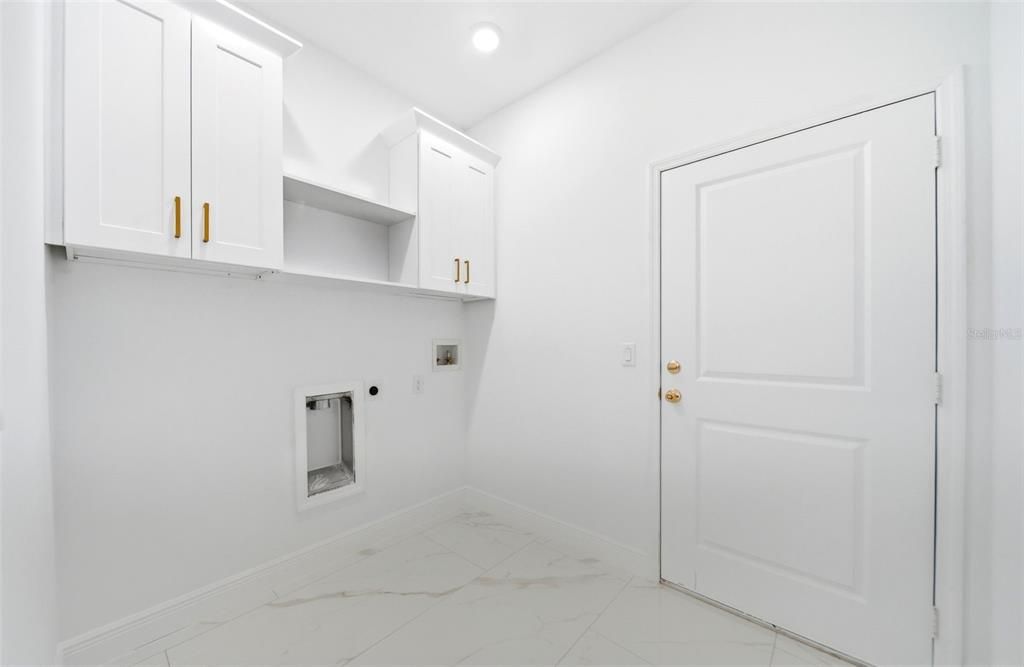 Active With Contract: $359,990 (4 beds, 2 baths, 1657 Square Feet)
