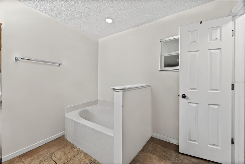 Active With Contract: $379,900 (4 beds, 2 baths, 2110 Square Feet)