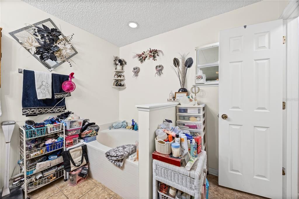 Active With Contract: $379,900 (4 beds, 2 baths, 2110 Square Feet)