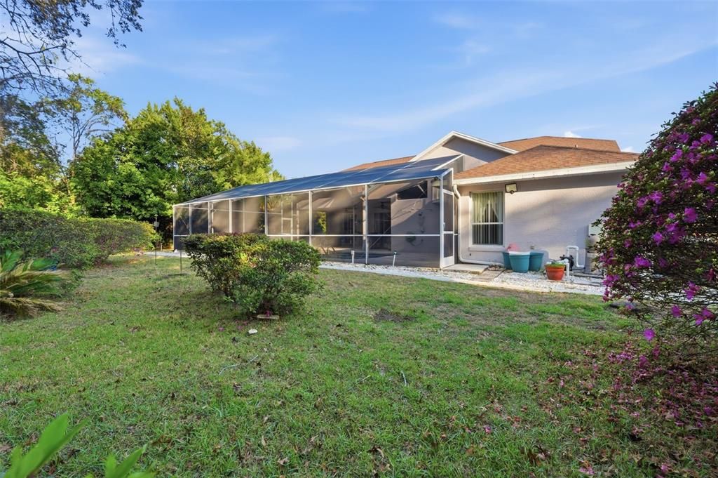 Activo con contrato: $485,000 (4 camas, 2 baños, 2661 Pies cuadrados)