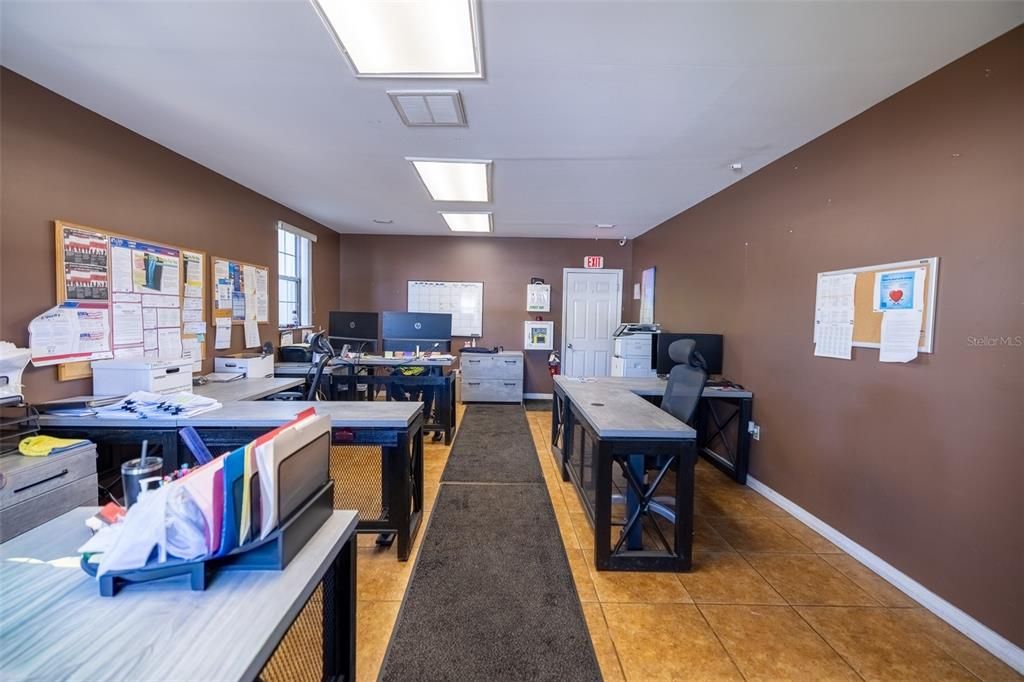 待售: $995,000 (0 贝兹, 0 浴室, 1118 平方英尺)