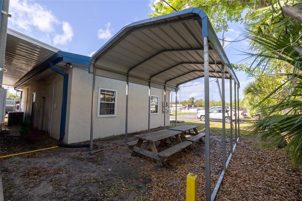 待售: $995,000 (0 贝兹, 0 浴室, 1118 平方英尺)