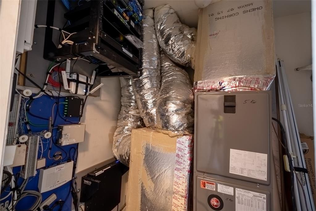 待售: $995,000 (0 贝兹, 0 浴室, 1118 平方英尺)