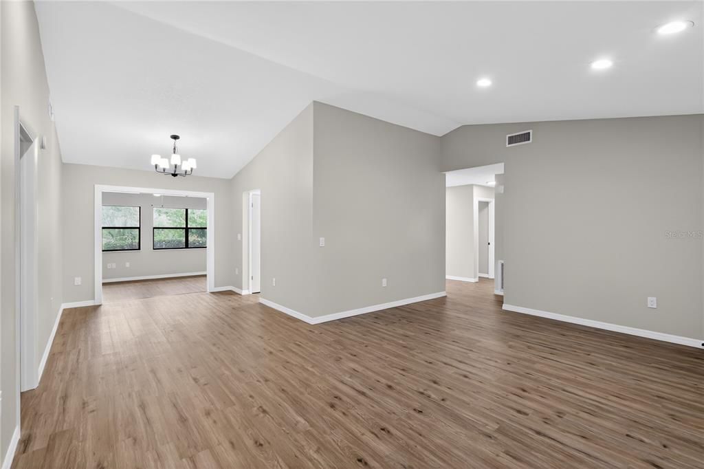 En Venta: $224,900 (3 camas, 2 baños, 1736 Pies cuadrados)