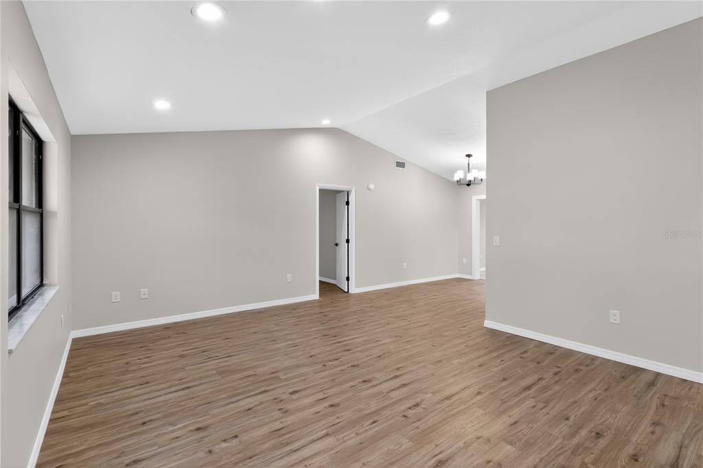 En Venta: $224,900 (3 camas, 2 baños, 1736 Pies cuadrados)