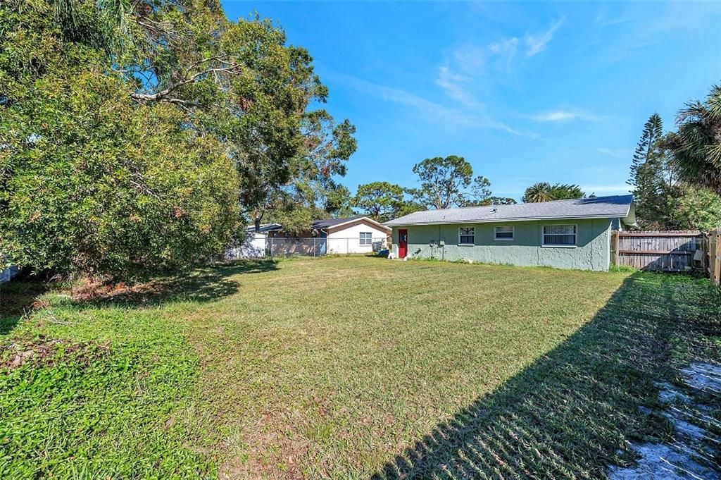 En Venta: $465,000 (5 camas, 0 baños, 1846 Pies cuadrados)